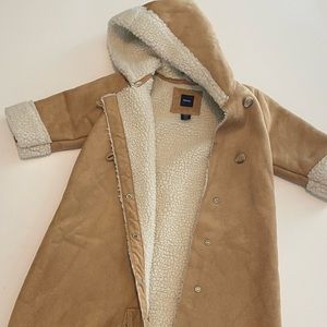 Baby Gap Sherpa-Lined, Hooded & Footed Infant Coat | 6-12 Months | Tan & Cream